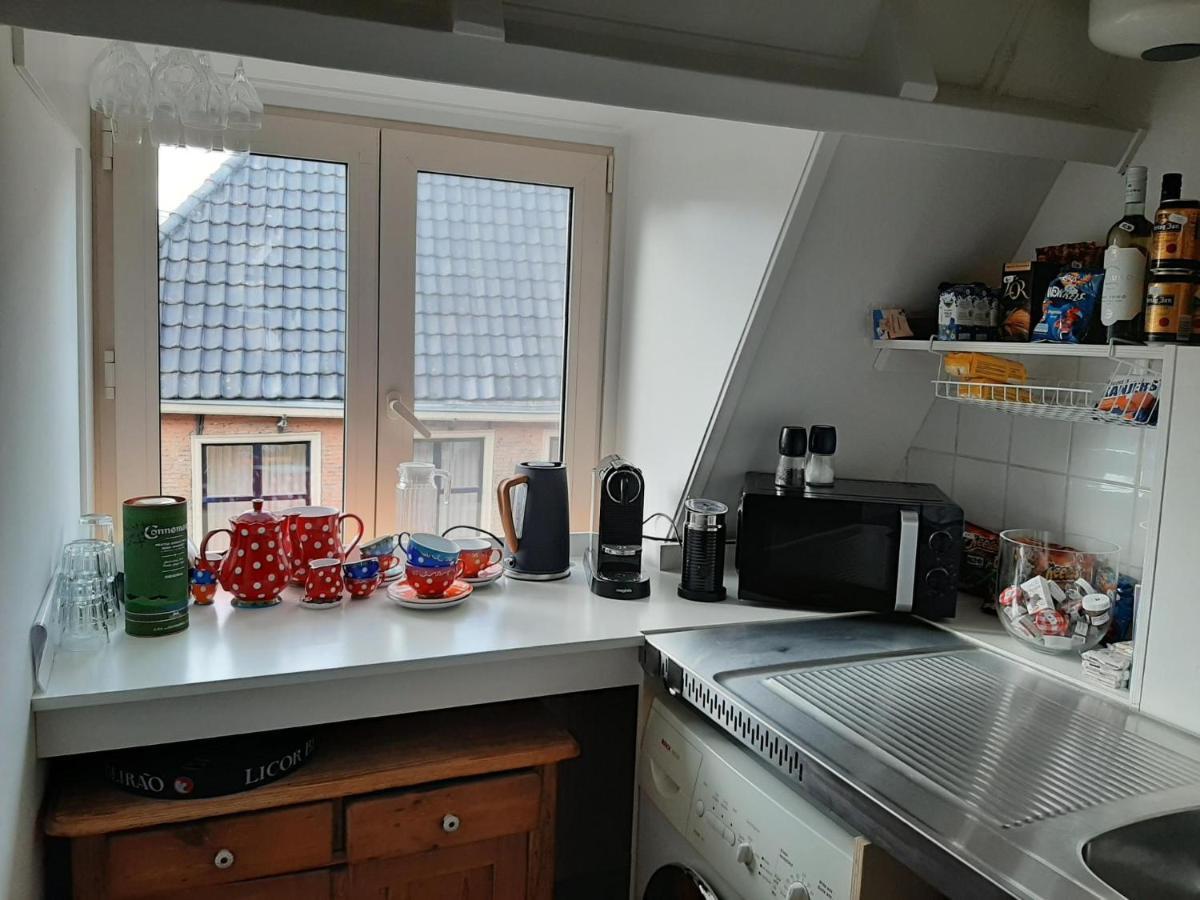 Bed and Breakfast Logement Het Herenwaltje Leeuwarden Zewnętrze zdjęcie